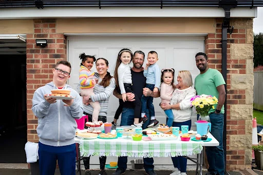 How Community Social Groups Reduce Isolation In Young Adults